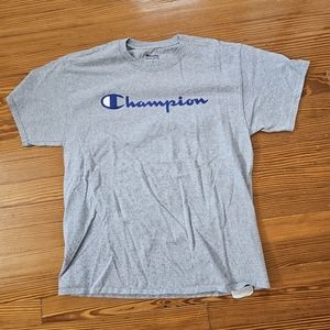 Champion T-shirt
